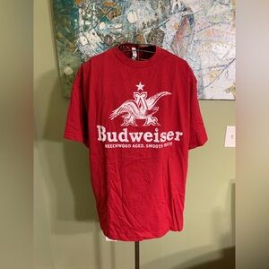 Budweiser T-shirt in size XL.